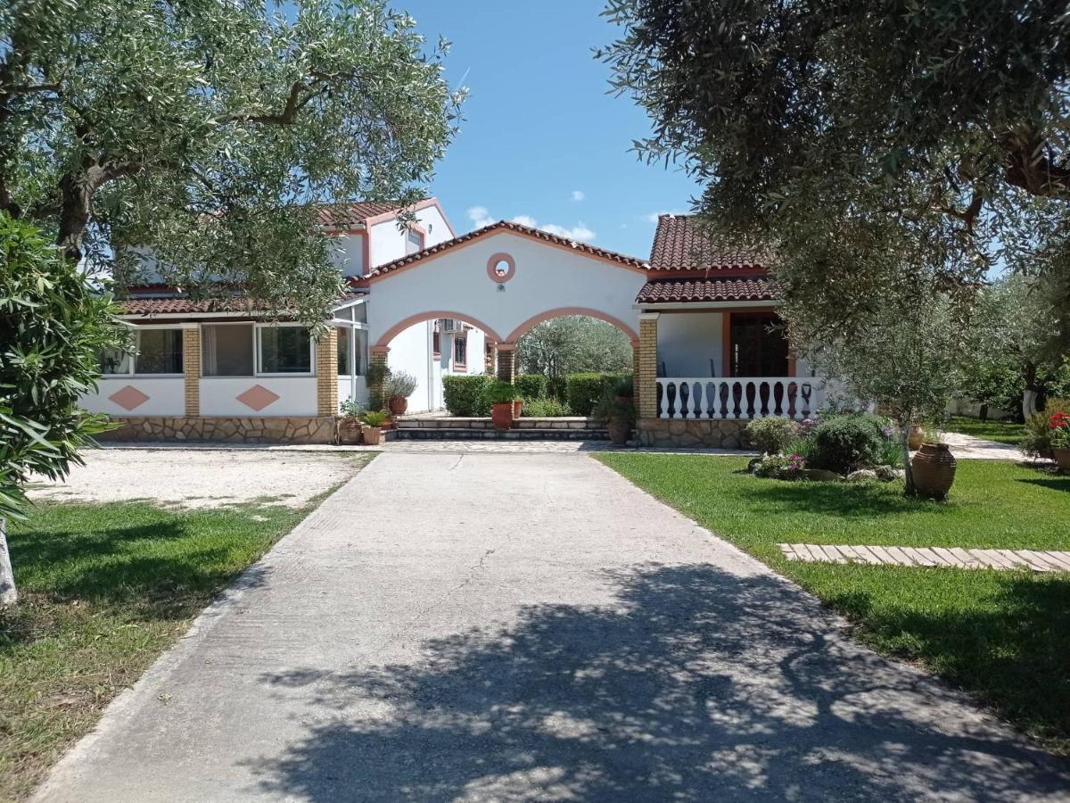 Villa Yannis Рода Экстерьер фото